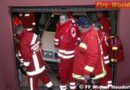 Nö: Menschenrettung in Wiener Neudorf -> Person unter Auto eingeklemmt
