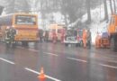 Oö: Lkw kolidierte auf der B 145 am Pötschenpass mit Linienbus