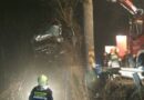Oö: Gestrüpp bewahrte Pkw vor Absturz -> Bergungseinsatz FF Thalheim