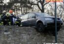 Nö: Bremse mit Gas verwechselt -> Auto hing an Burgmauer