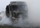 Deutschland: Lkw-Zug mit Heu auf A1 im Landkreis Rotenburg ausgebrannt