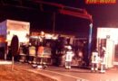 Nö: Containeranhänger im Kreisverkehr bei Tulln umgestürzt