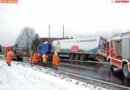 Oö: Zwei Lkw kamen von der Fahrbahn ab