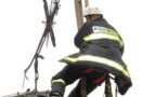 Oö: Micheldorfer Feuerwehr übte mit Kran -> Schiefes Kreuz auf der Kirche