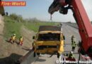 Nö: Tödlicher Anprall mit Klein-Lkw an Brückenpfeiler auf der Südautobahn