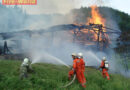 Oö: Großbrand in Bad Goisern-> Vieh und Geräte aus Flammen gerettet