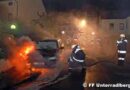 Nö: Fahrzeugbrand mitten im Ortsgebiet