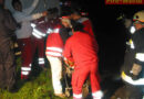 Tirol: Kleintransporter prallt in Wiesing gegen Baum