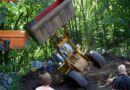 Nö: Bagger am Bauhof umgestürzt