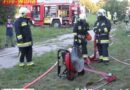 Nö:Brand mit Menschenrettung in Gewerbebetrieb