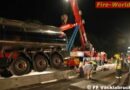 Oö: Lkw auf Fahrbahnteiler aufgefahren -> Kraneinsatz in Vöcklabruck