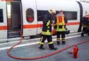 Deutschland: Rauchentwicklung an einem ICE im Bahnhof Lübeck