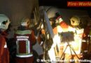 Nö: Feuerwehr befreit eingeklemmte Person aus Unfallwrack auf A21