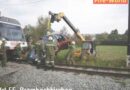Oö: Fahrschulauto in Prambachkirchen von Linzer Lokalbahn gerammt