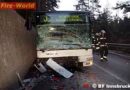 T: Person bei Unfall zwischen Linienbus und Pkw getötet