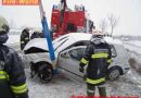 Nö: Pkw kommt im Schneetreiben von der Fahrbahn ab