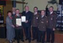 Nö: Ehrenplakette in Silber für scheidenden Kommandanten