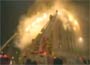 Video: Wohnungsbrand -> Wer bietet mehr beim Sprungretter?
