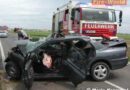 Nö: Eingeklemmter 18-Jähriger nach Frontalcrash gegen Baum bei Gänserndorf