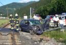 Ktn: Auto von Zug gerammt -> Mutter und Tochter blieben unverletzt