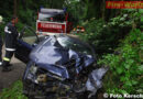 Oö: Auto bei St. Florian gegen Baum – Frau eingeklemmt