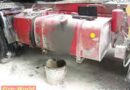 Oö: 360 kg Ölbindemittel nach Riss des Lkw-Hydrauliktanks verbraucht