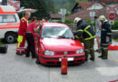 Nö: Pkw in Rabenstein von Zug gerammt, zwei Personen eingeschlossen