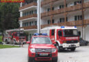 Oö: Mit Haarspray auf Fliegenjagd -> Dann kam die Feuerwehr