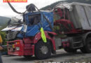 Stmk: Spektakulärer Lkw-Unfall auf der Autobahnabfahrt Traboch