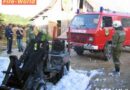 Oö: Vollbrand eines Traktors in einer Hofdurchfahrt