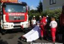 Nö: Hand unter einem Kranelement eingeklemmt
