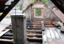 Oö: Gefährlicher Dachstuhlbrand im Ortszentrum von Ebensee