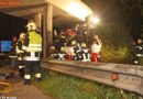 Nö: Auto gegen Brückenpfeiler auf der S33