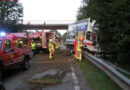 Oö: Eingeklemmte Person nach Lkw-Pkw-Unfall in Ried im Innkreis