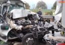 Tirol: Schwer verletzte, eingeklemmte Person bei Lkw-Unfall in Innsbruck