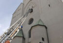 D: Tourist von Aussichtsplattform im Turm des Alten Peters gerettet