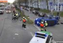 D: Fahrzeug kippt bei Zusammenstoß um