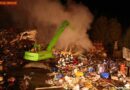 Oö: Schrottbrand bei Autoverwerter in Raffelstetten