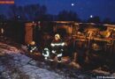Nö: Kräftezehrender Lkw-Unfall im Gewerbegebiet Grafenwörth