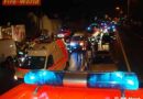 Oö: Pkw streifte eine Hausmauer und mehrere Fahrzeuge