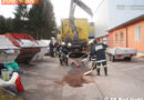 Oö: Ölaustritt aus Lkw in Bad Ischl