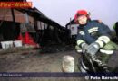 Oö: Gartenhütte mit Holzanbau im Vollbrand