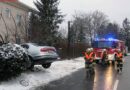 Bgld: Pkw steckt nach Unfall im Zaun