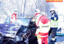 Nö: Person nach Unfall bei Pöchlarn in Fahrzeug eingeschlossen