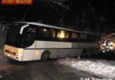 Ktn: Autobus steckte auf Bergstraße fest