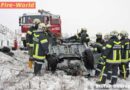 Nö: Fahrzeuglenker nach Unfall aus Auto gerettet