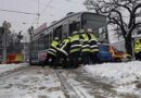 D: Eis- und Schneeablagerungen bringen Straßenbahn zum entgleisen