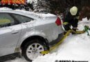 Ktn: Fahrzeug von Bergstraße abgekommen und in den Wald gerutscht