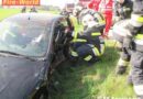 Oö: Fahrzeuglenkerin mittels Bergeschere aus Fahrzeug befreit