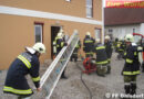 Oö: Zwischendeckenbrand forderte mehrere  Atemschutztrupps in Ohlsdorf